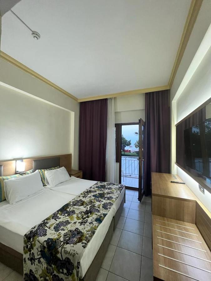 Hotel Sumela Garden เบลดิบี ภายนอก รูปภาพ
