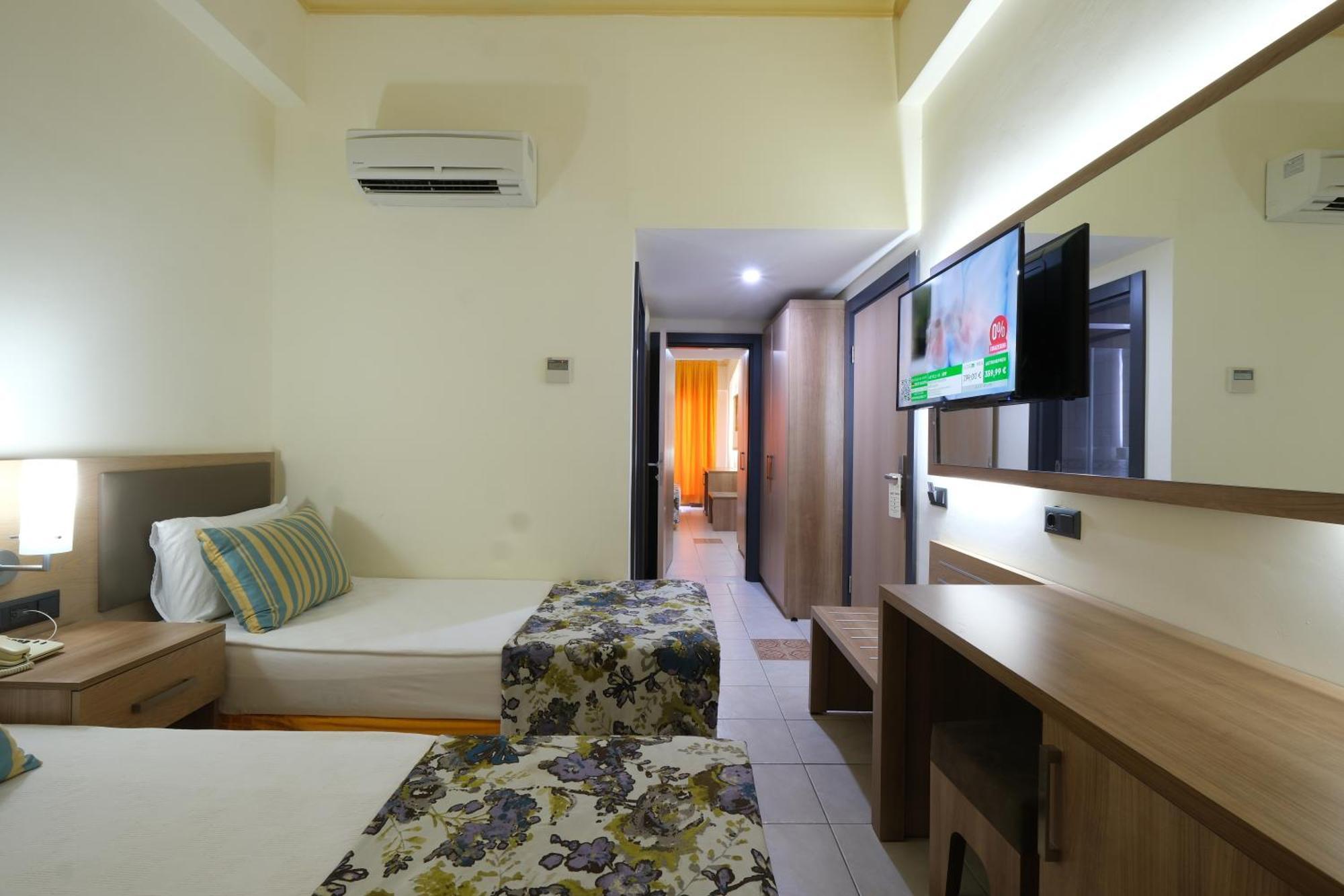 Hotel Sumela Garden เบลดิบี ภายนอก รูปภาพ