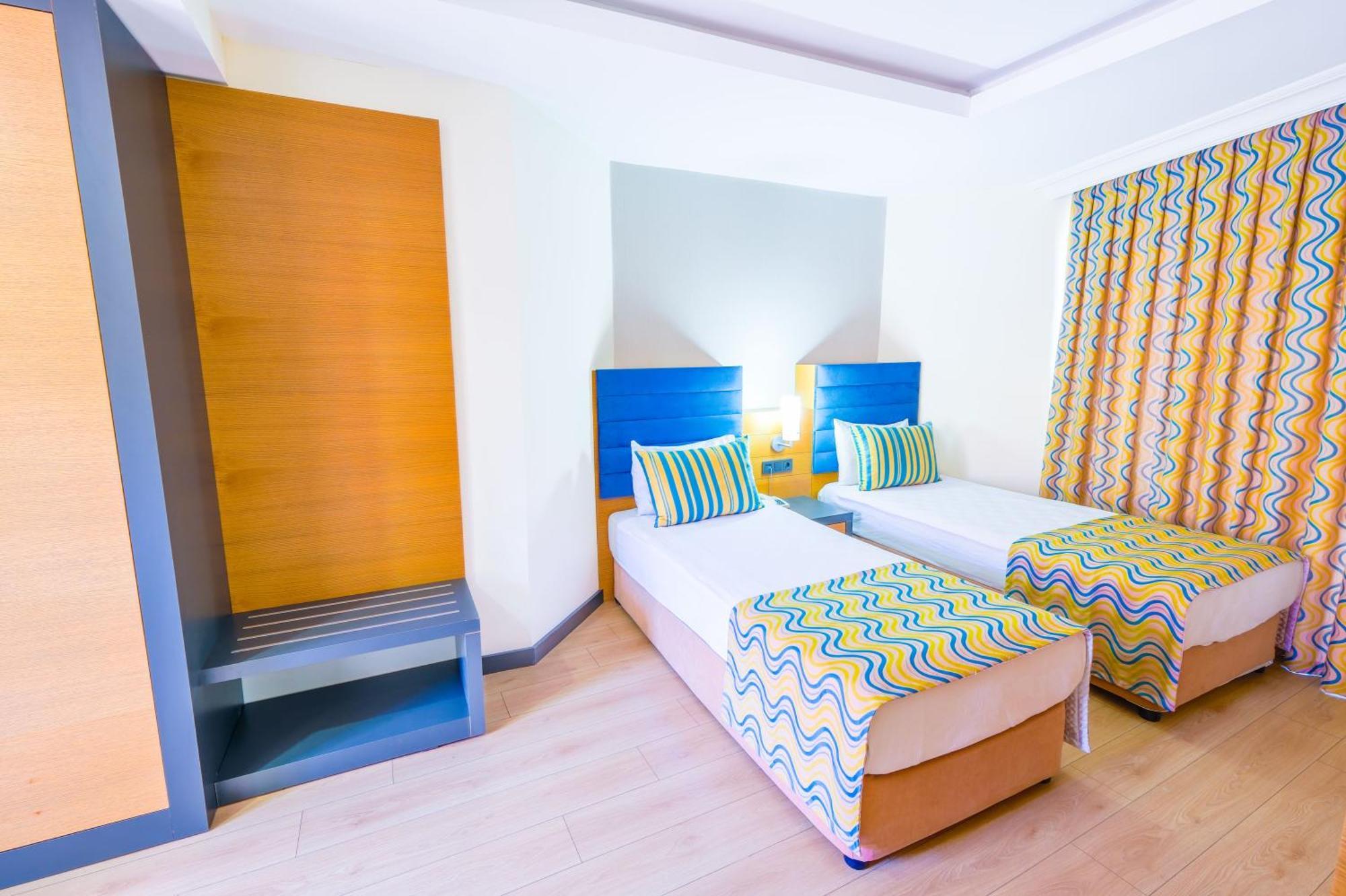 Hotel Sumela Garden เบลดิบี ภายนอก รูปภาพ