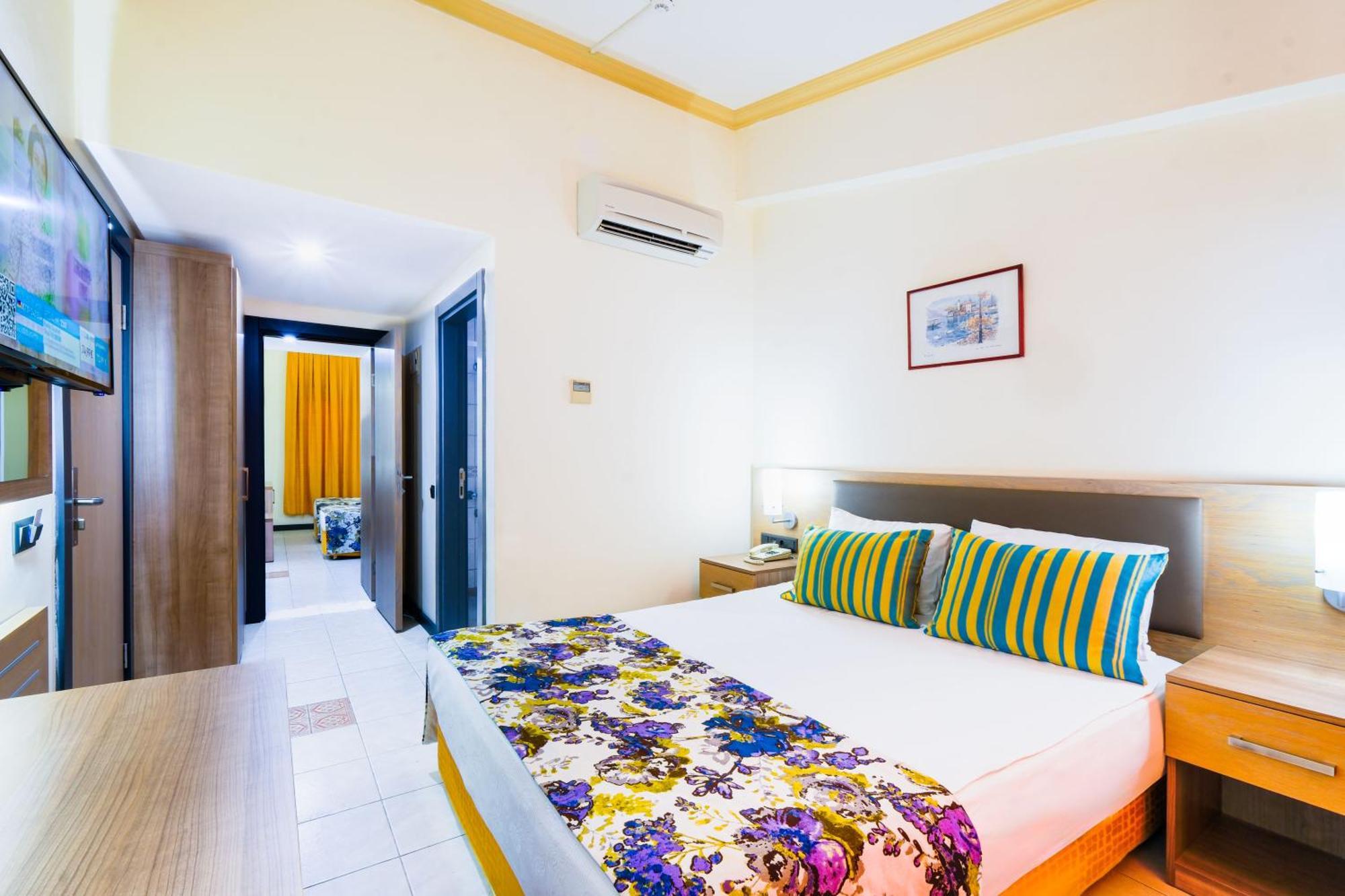 Hotel Sumela Garden เบลดิบี ภายนอก รูปภาพ