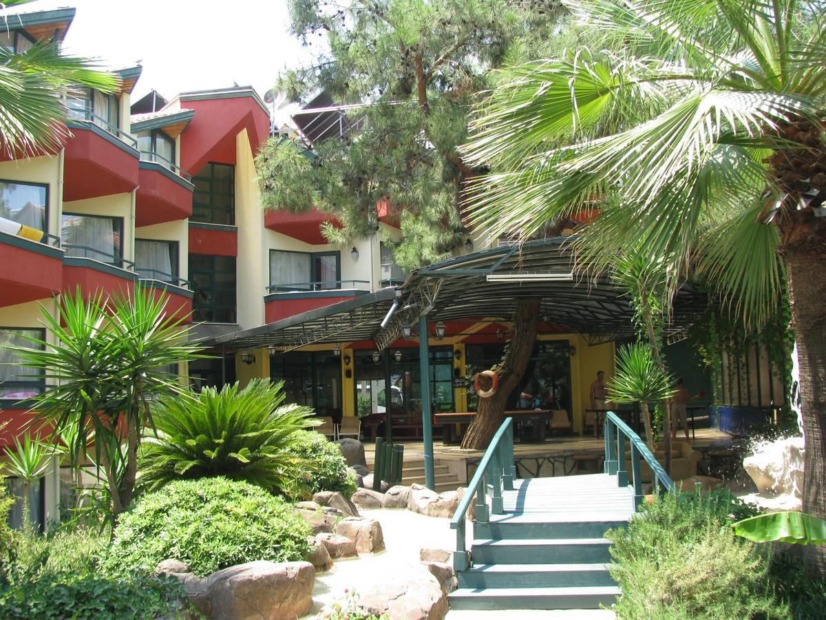 Hotel Sumela Garden เบลดิบี ภายนอก รูปภาพ