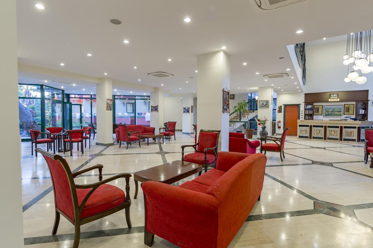 Hotel Sumela Garden เบลดิบี ภายนอก รูปภาพ