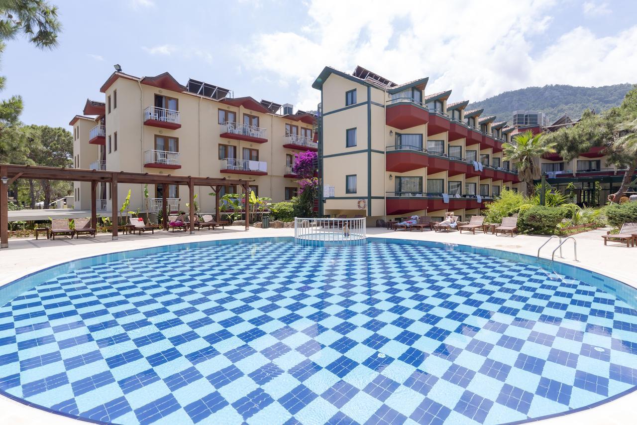 Hotel Sumela Garden เบลดิบี ภายนอก รูปภาพ
